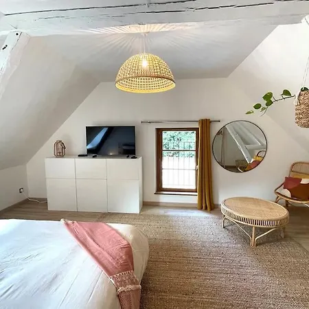 Maison De Vacances Dans Un Village De Charme Casa vacanze Bourguignon-sous-Montbavin